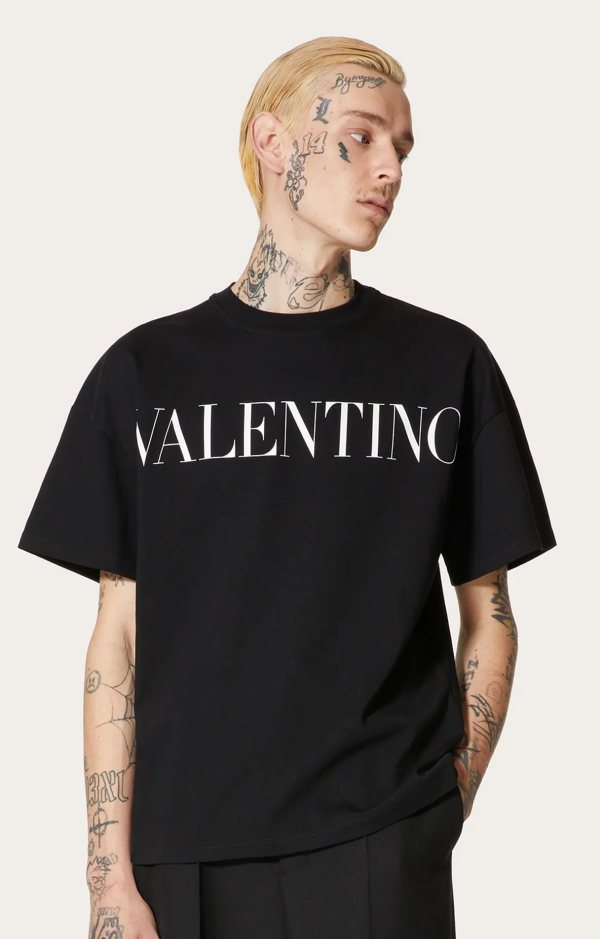 Valentino Logo T-Shirt, Black — WV0MG10W7SS0NI